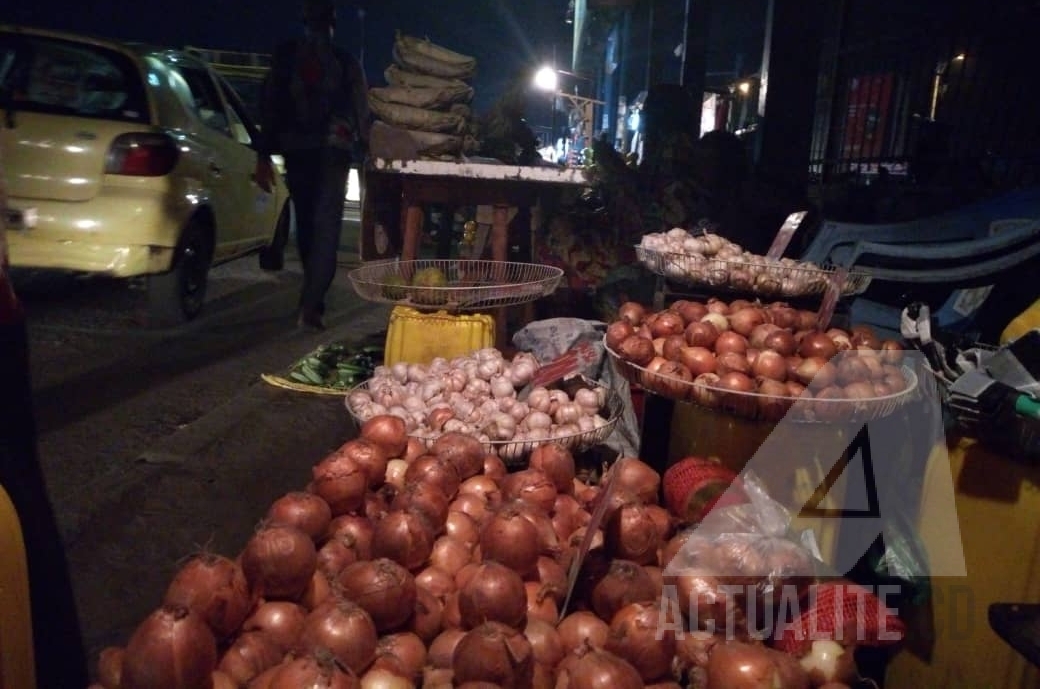 Marché de nuit à Kintambo Magasin