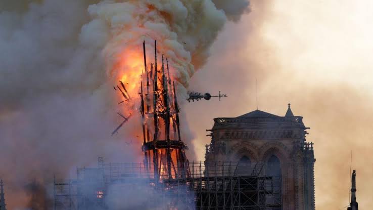 La flèche tombe 