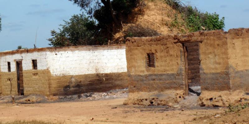 Maisons incendiées (Photo: Radio Okapi)