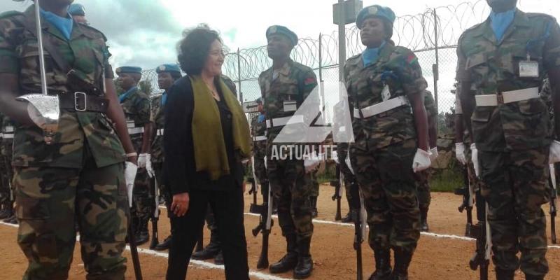 Leila Zerrougui, chef de la Monusco, passe en revue les troupes ce 18 octobre 2018 à Beni (Photo Yassin Kombi/ACTUALITE.CD)