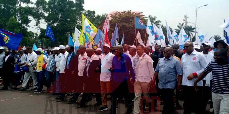 Les opposants entrain de manifester ce vendredi à Kinshasa