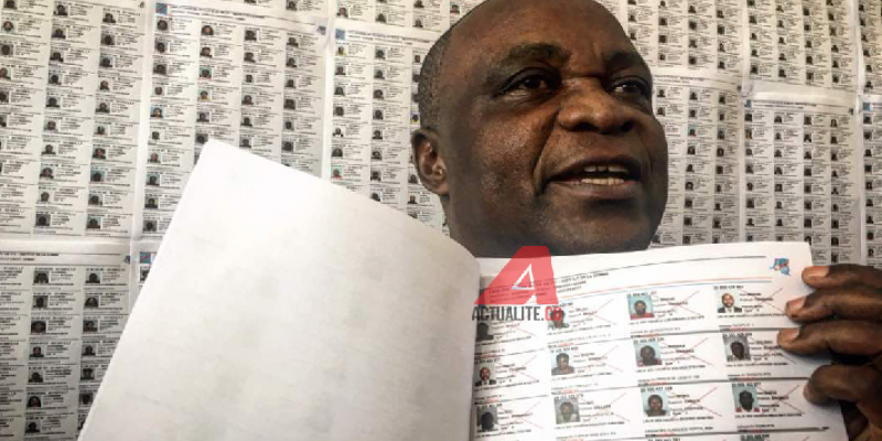 Norbert Basengezi, vice-président de la CENI, le jour du lancement de l'opération.