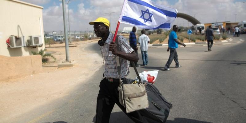 AFP PHOTO/MENAHEM KAHANA