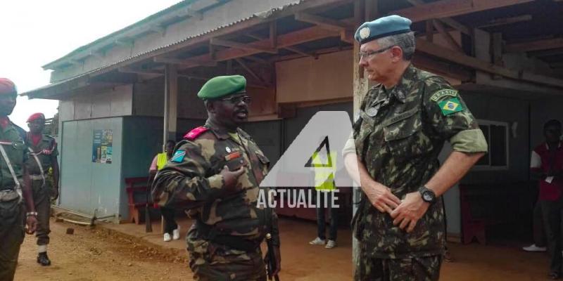 Le commandant de la force de la MONUSCO et le commandant des OPS Sukola 1  / Ph. Yassin Kombi / ACTUALITE.CD