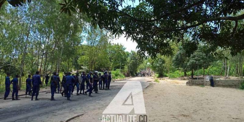 Les agents de l'ordre lors des manifestations des étudiants à l'Unikin