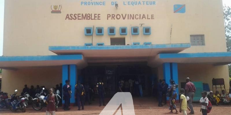 Vue principale de l'assemblée provinciale de l'Equateur.