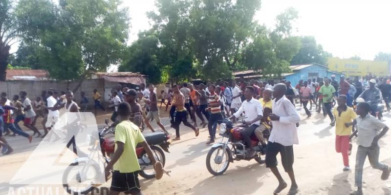 Les militants de l'UDPS manifestent leur colère à Mbuji Mayi après l'échec de leurs candidats aux sénatoriales