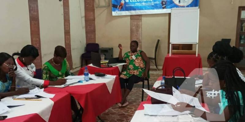 Femmes journalistes en formation à Mbuji Mayi