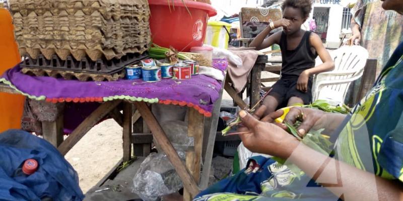 Les femmes petites commerçantes du l'avenue du Marché dans la commune de Kinshasa/Ph Prisca Lokale ACTUALITE.CD