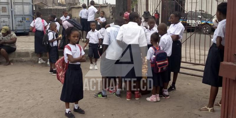 Kinshasa- rentrée scolaire: enseignants et parents s’expriment à propos de la gratuité de l’enseignement 