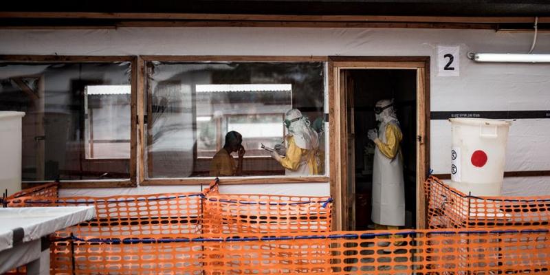 Centre de transit construit par MSF à Bunia