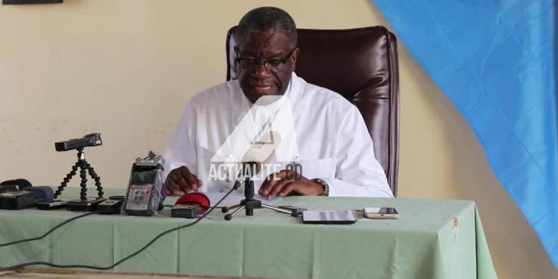 Denis Mukwege lors d'une conférence de presse. Ph. ACTUALITE.CD.