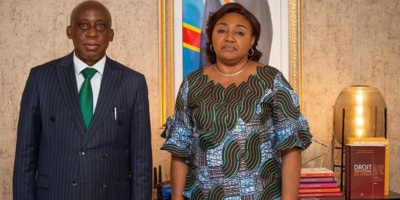 La Première Dame de la République, Denise Nyakeru Tshisekedi et Monsieur Victor Tumba Directeur Général de l'Office de Voiries et Drainages, OVD. Ph/droits tiers