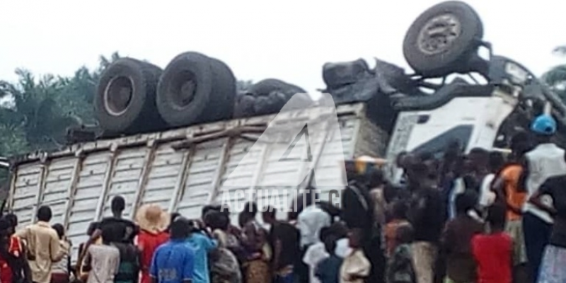 Un camion accidenté près de Tshikapa/Ph ACTUALITE.CD