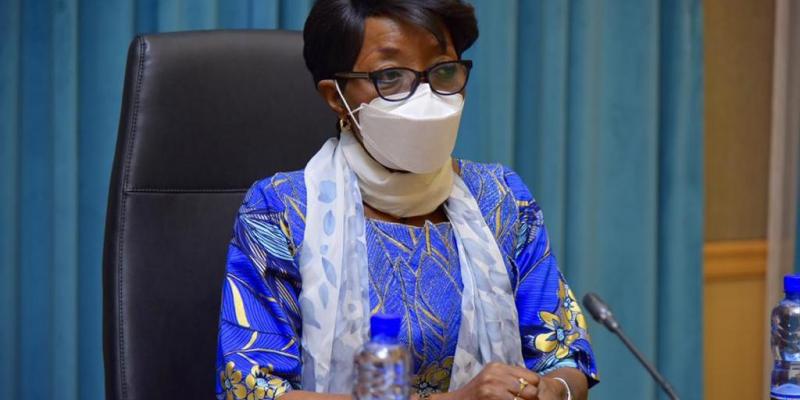 Marie Tumba Nzeze, ministre des Affaires étrangères