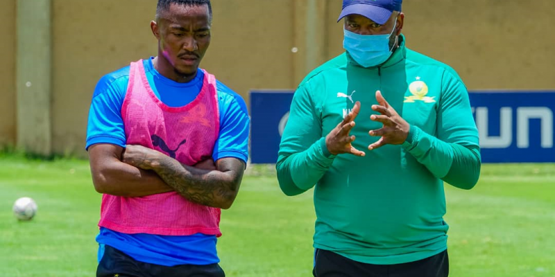 Manqoba Mngqithi, coach des Mamelodi Sundowns 