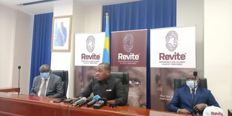 Le ministre Guy Loando au lancement du programme Revite/Ph. ACTUALITE.CD