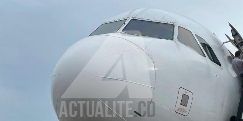 RDC : « que le client qui paie 150$ ait droit à au moins 30Kg », la société civile s’exprime sur le coût des billets d’avions 