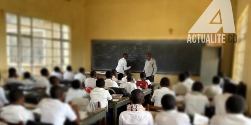 Les élèves dans une salle de classe 