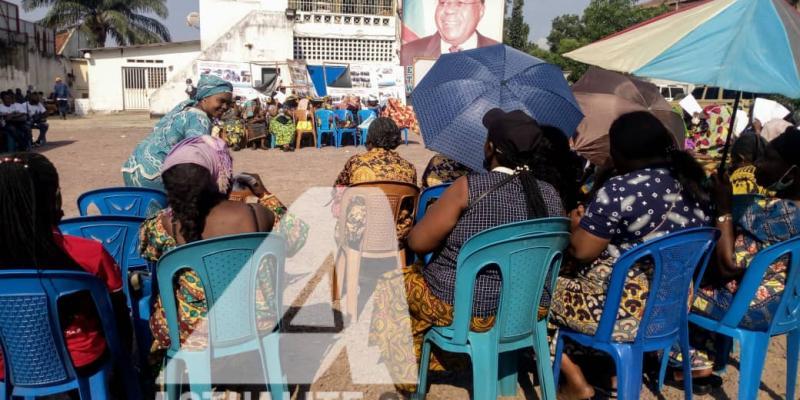 Femmes au siège de l'UDPS à Limete