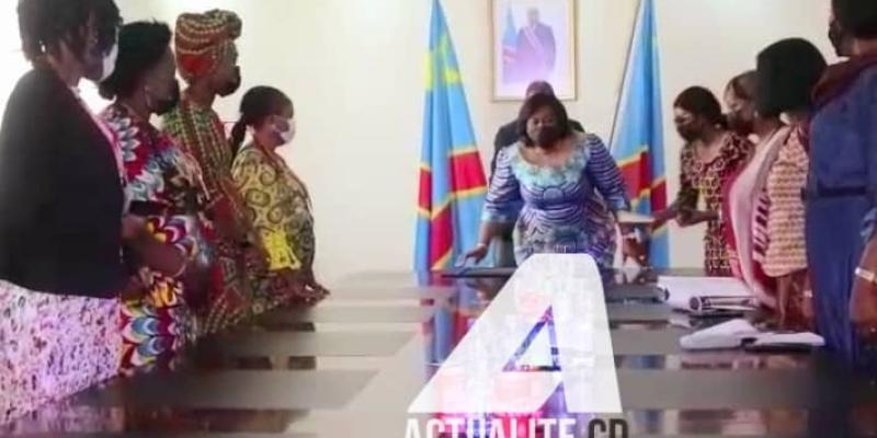 La délégation des femmes de la province du Kongo central au cabinet de la ministre Rose Mutombo