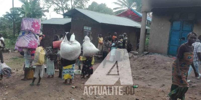 (Illustration). Les habitants du quartier Rwangoma à Beni en déplacement après une attaque des ADF