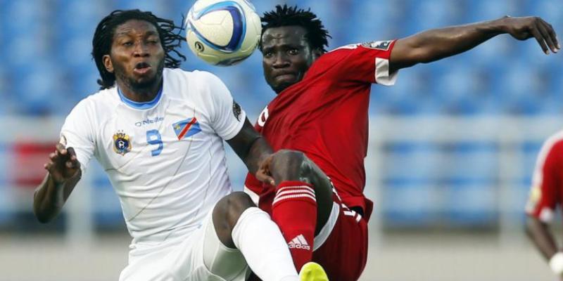 Match de la CAN Guinée en 2015, duel tenu par Mbokani lors du match RDC-Congo