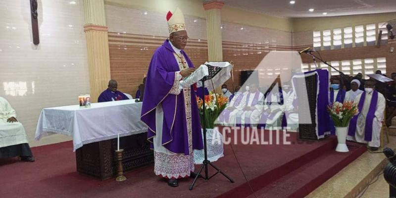 Le Cardinal Ambongo célèbre une messe de suffrage en mémoire des victimes de l'incident de Matadi Kibala