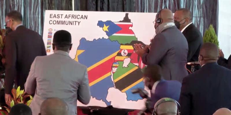 Félix Tshisekedi lors de la signature du traité d’adhésion de la RDC à l’EAC