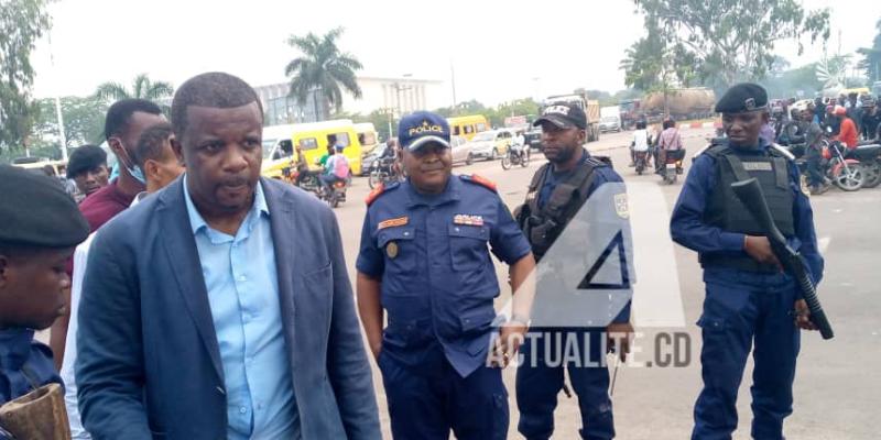 Sylvano Kasongo lors du sit-in du bloc patriotique