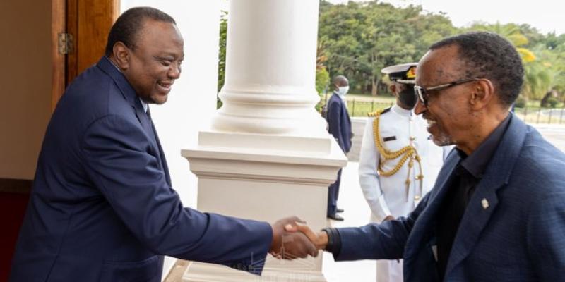 Uhuru Kenyatta et Paul Kagame