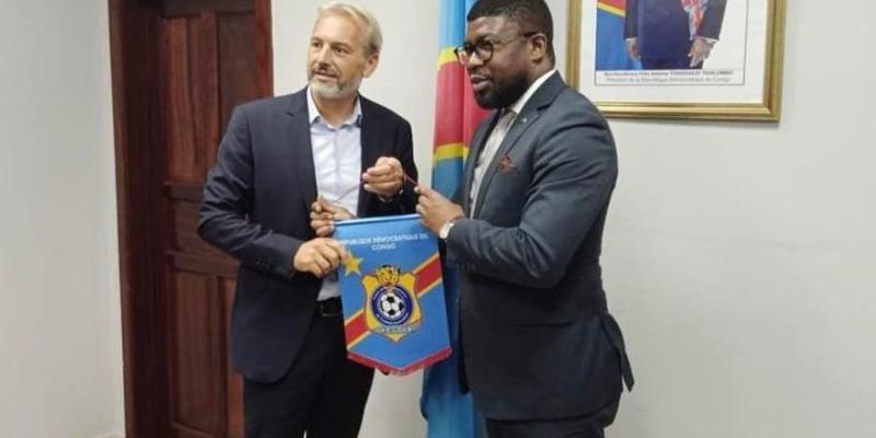 Sebastien Desabre avec Serge Nkonde