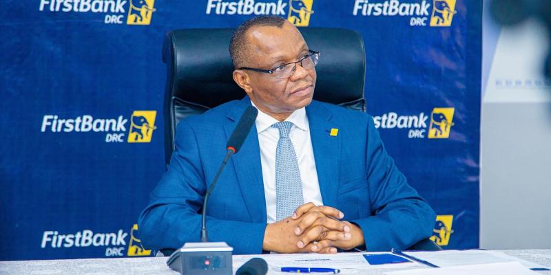 OLAJIDE M. AYERONWI Directeur Général FirstBank DRC SA