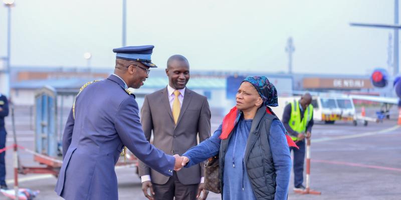 Thandi Ruth Modise, ministre sud-africaine de la défense et des anciens combattants