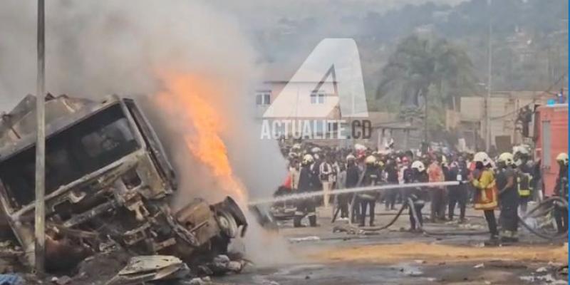 Explosion d'un camion citerne de carburant à Kinshasa