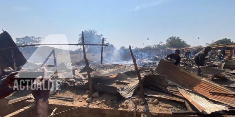 Marché du bois de Kamalondo incendié