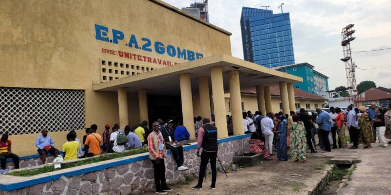 Un bureau de vote à l'EP A2 Gombe