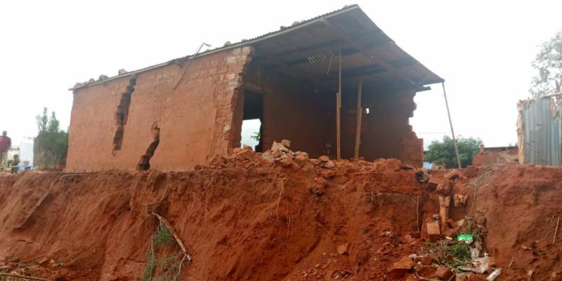 une maison engloutie à Kapepa (Lualaba)