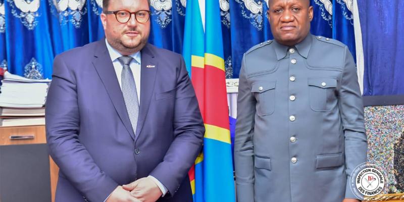 Chasper Sarott, ambassadeur suisse en RDC et Jules Alingete