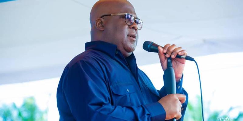 Félix Tshisekedi devant la population de Kananga 