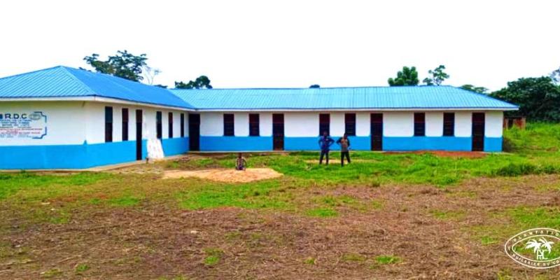 Le nouveau bâtiment de l'école Bolingo reconstruite par PHC