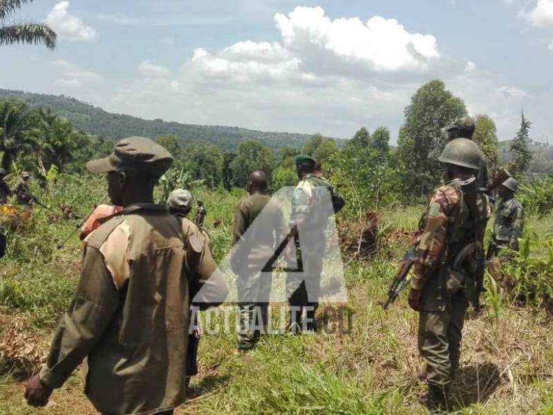 Les FARDC en patrouille dans la périphérie de Beni après des affrontements avec des miliciens Mai-Mai ce lundi 22 octobre 2018 (Photo Yassin Kombi/ACTUALITE.CD)