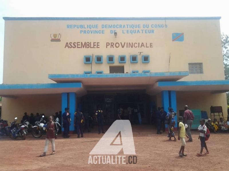 Vue principale de l'assemblée provinciale de l'Equateur.