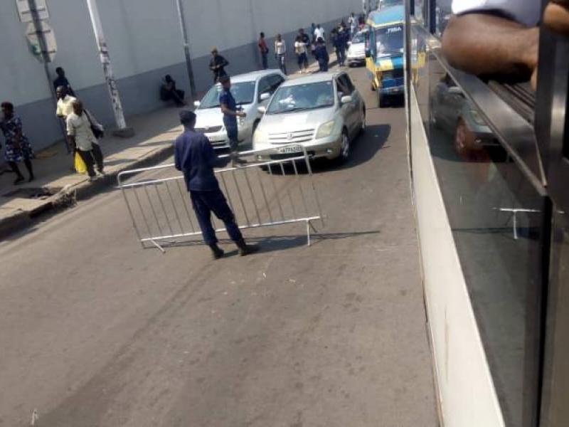 checkpoint de la Police à Kinshasa 