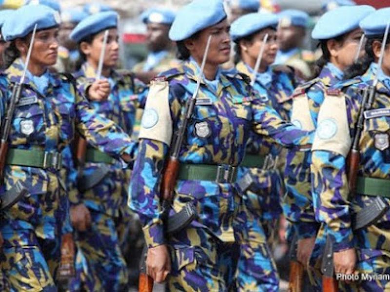 Des casques bleus de la Monusco défilant le 29 mai 2012 à l'occasion de la journée internationale leur consacrée/Ph Radio Okap