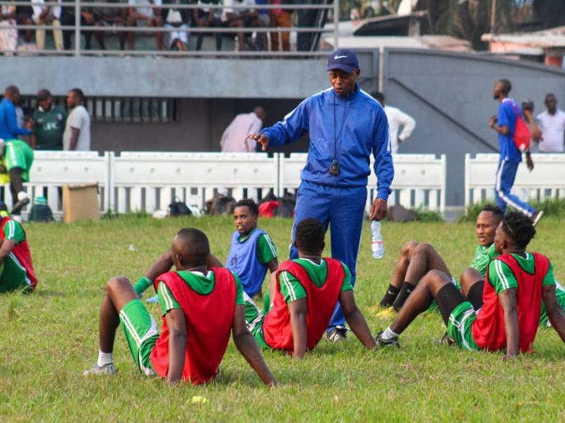 Isaac Ngata, coach du DCMP