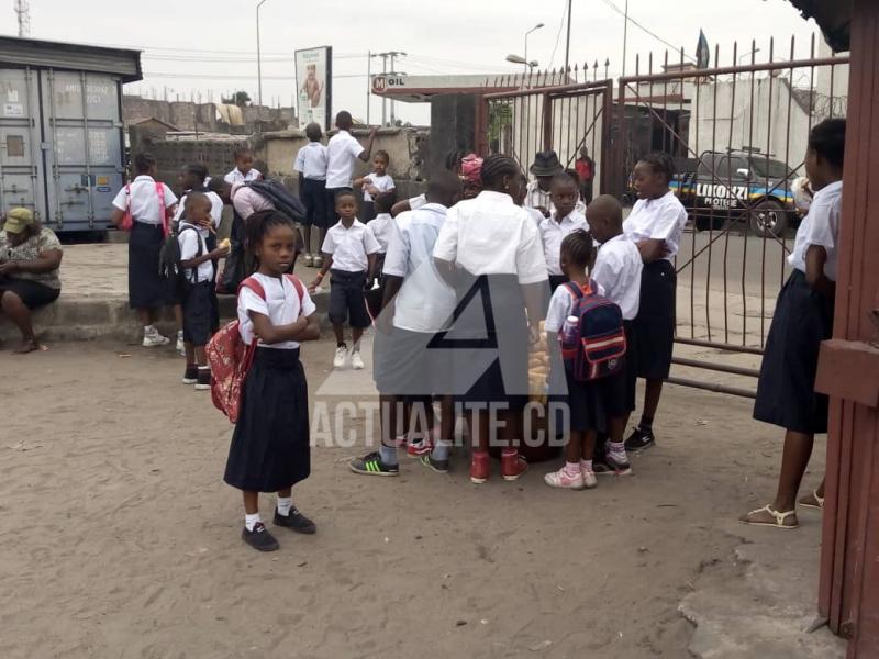 Kinshasa- rentrée scolaire: enseignants et parents s’expriment à propos de la gratuité de l’enseignement 