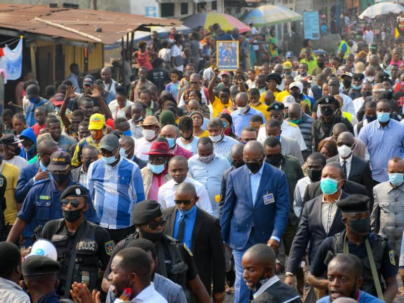 Descende du gouverneur Ngobila sur l'avenue Elengesa en plein travaux. Ph. Gouvernorat Kinshasa.