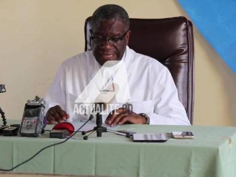 Denis Mukwege lors d'une conférence de presse. Ph. ACTUALITE.CD.