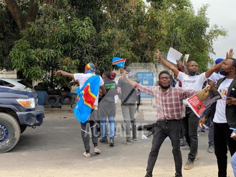 les militants des mouvements citoyens LUCHA et FILIMBI dispersés à coups de gaz lacrymogènes/Ph. ACTUALITE.CD